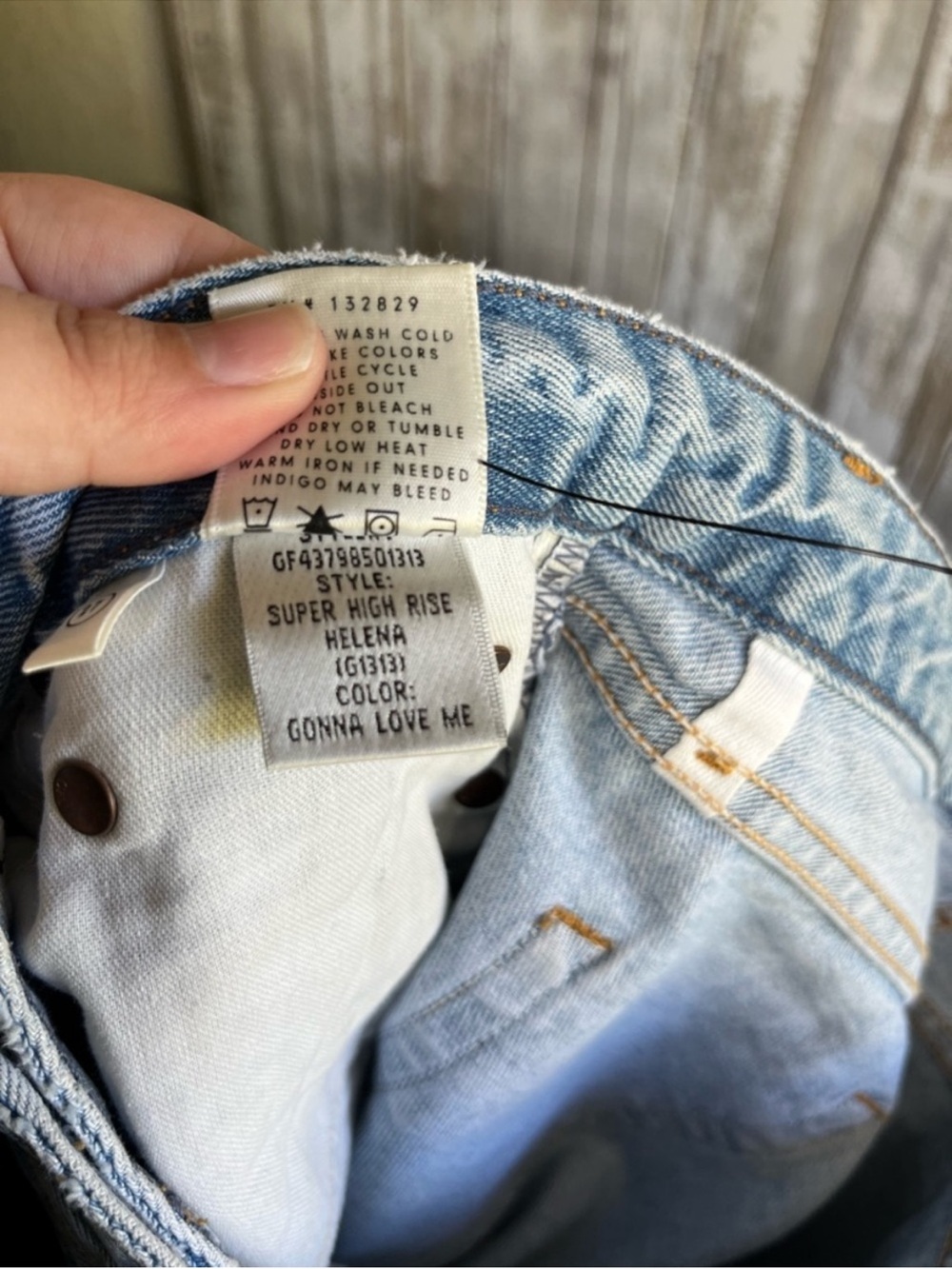 GRLFRND Helena Super High Rise Straight Jeans Gonna Love Me Wash Raw Hem 27 - Picture 8 of 8